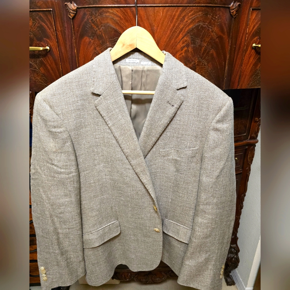Joseph Abboud 48S